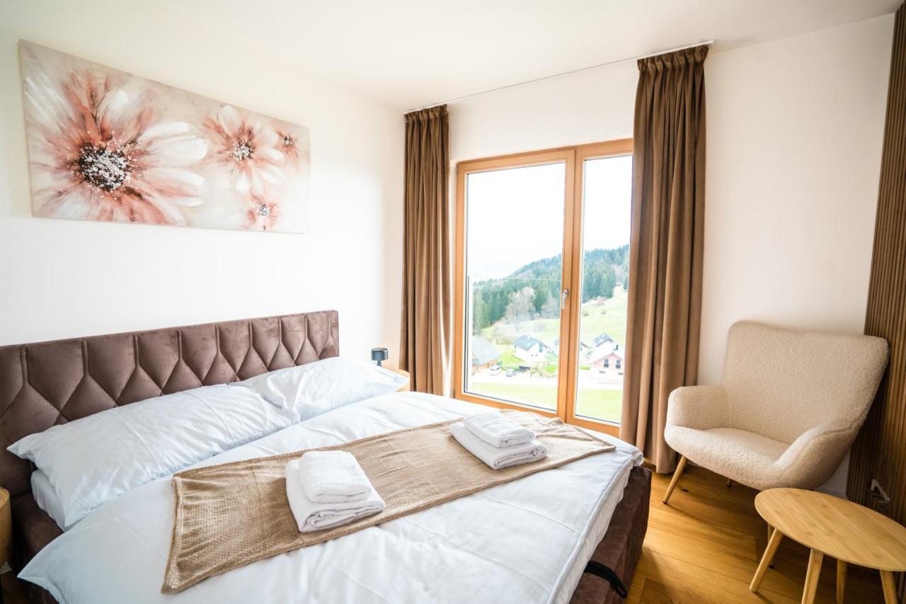 Family Apartment Kubinska Hola Dolny Kubin Dış mekan fotoğraf