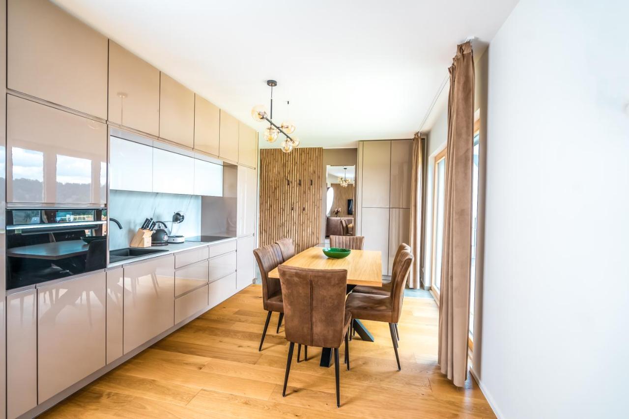 Family Apartment Kubinska Hola Dolny Kubin Dış mekan fotoğraf