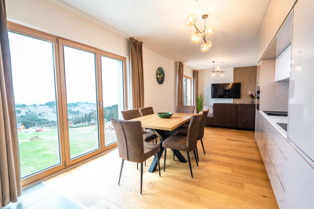 Family Apartment Kubinska Hola Dolny Kubin Dış mekan fotoğraf